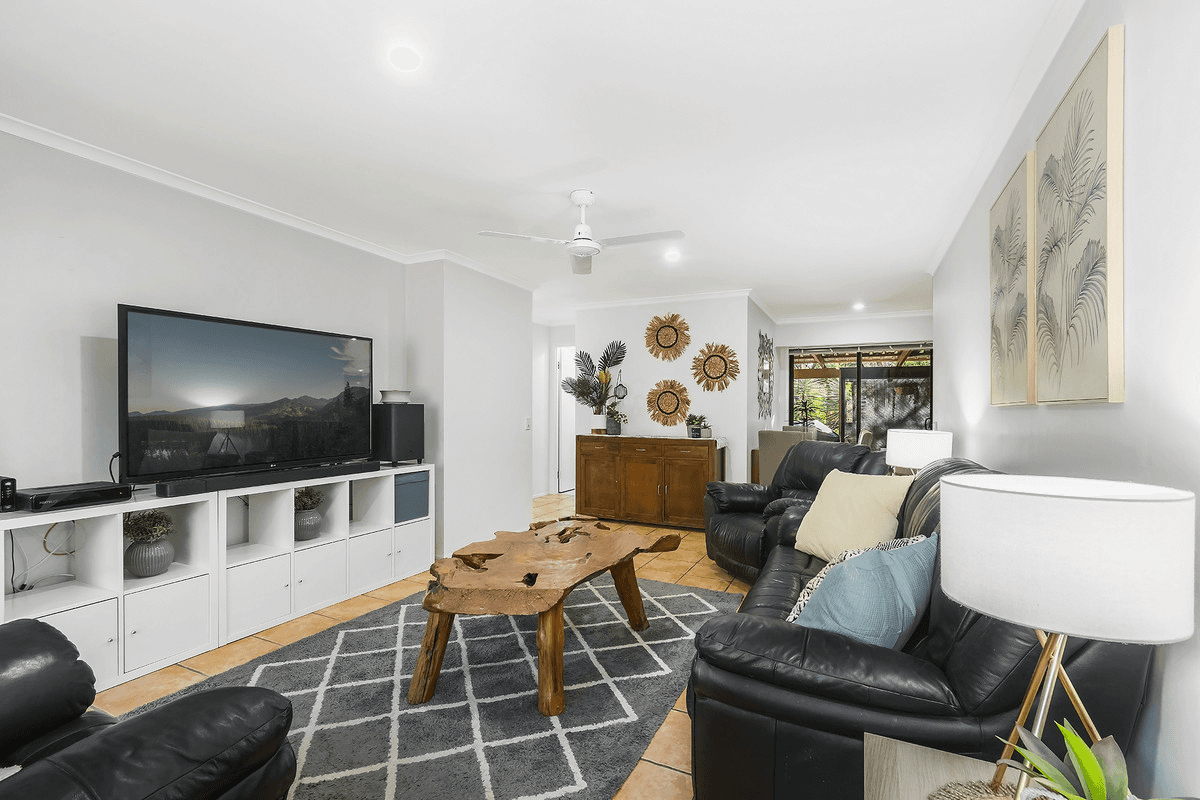 2/3 Wayne Place, Oxenford, QLD 4210