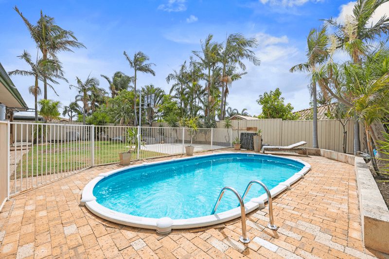 13 Tipuana Place, THORNLIE, WA 6108
