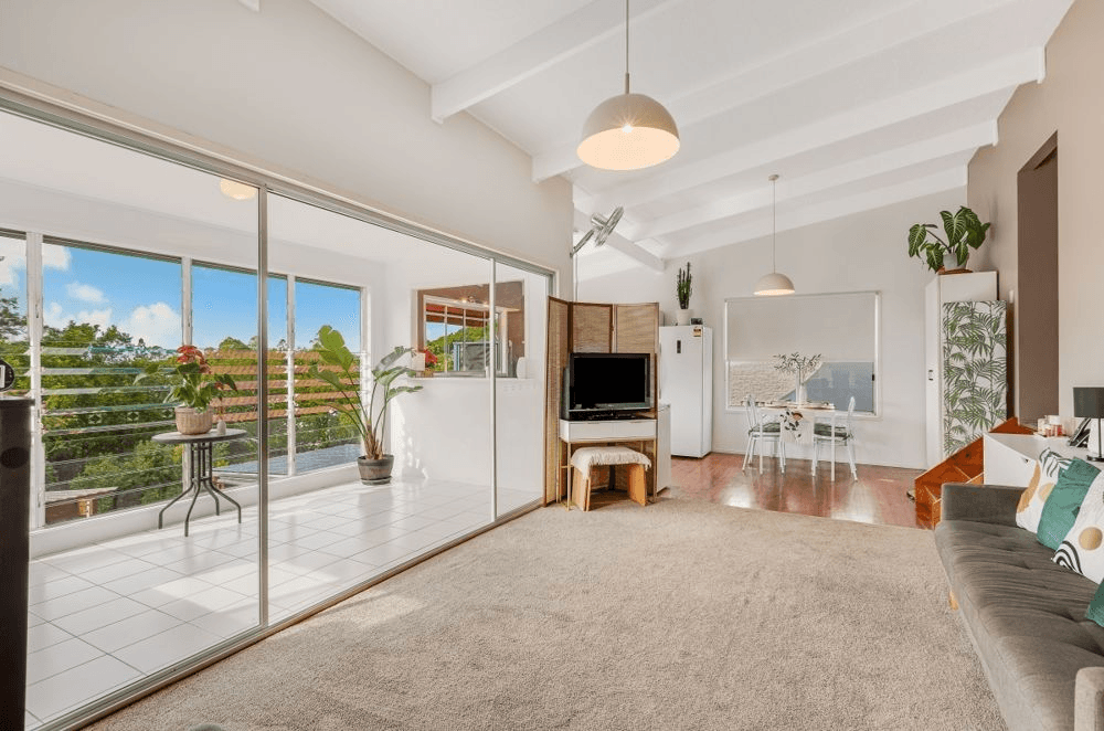 98 Garrick Street, COOLANGATTA, QLD 4225