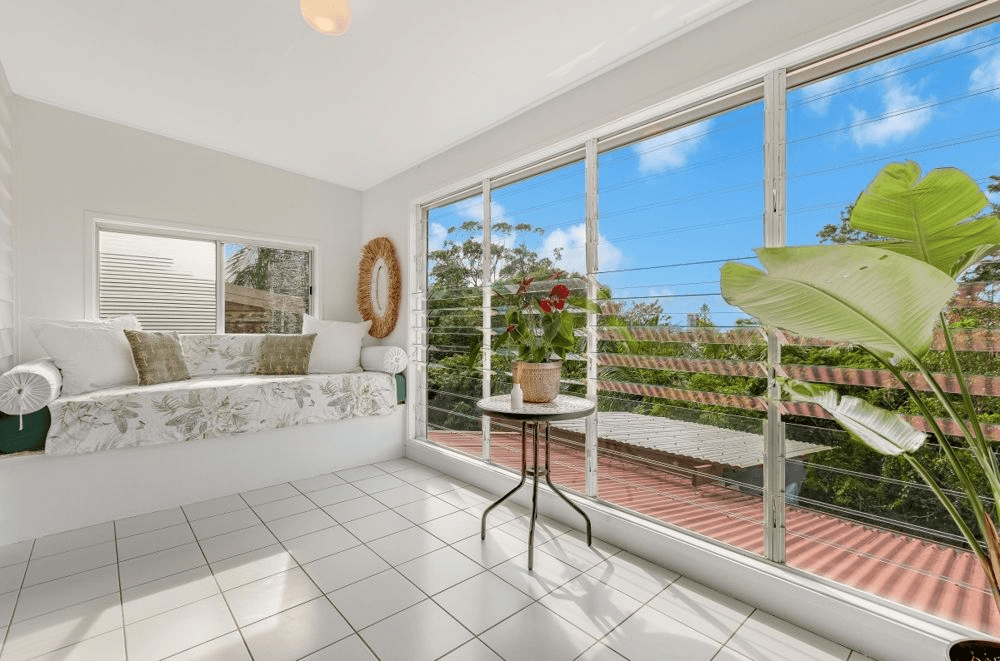 98 Garrick Street, COOLANGATTA, QLD 4225