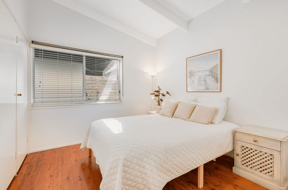 98 Garrick Street, COOLANGATTA, QLD 4225
