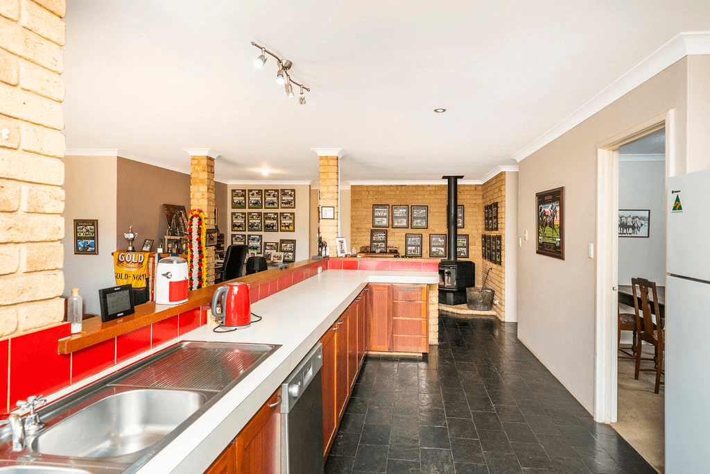 307 Chittering Road, BULLSBROOK, WA 6084