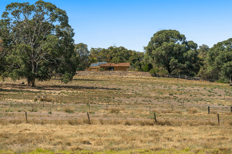 307 Chittering Road, BULLSBROOK, WA 6084