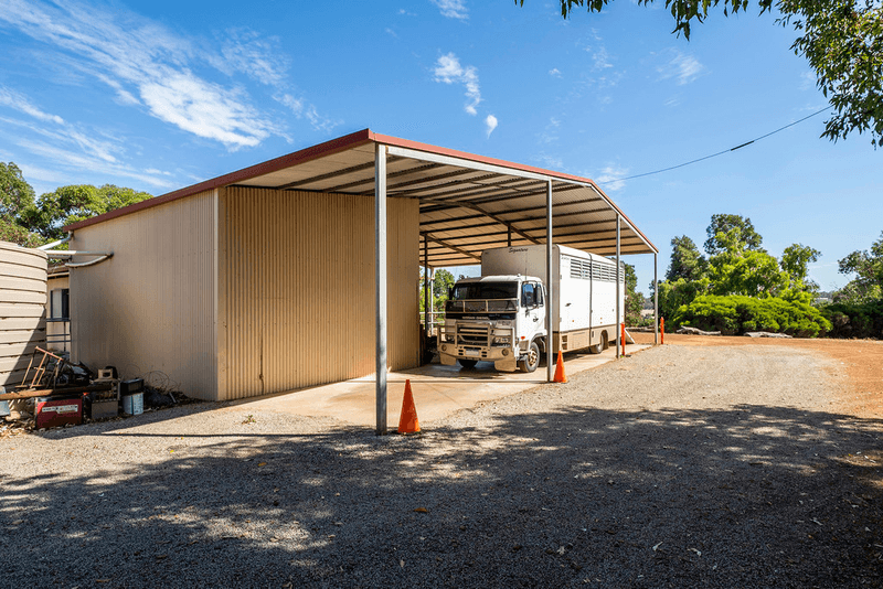 307 Chittering Road, BULLSBROOK, WA 6084