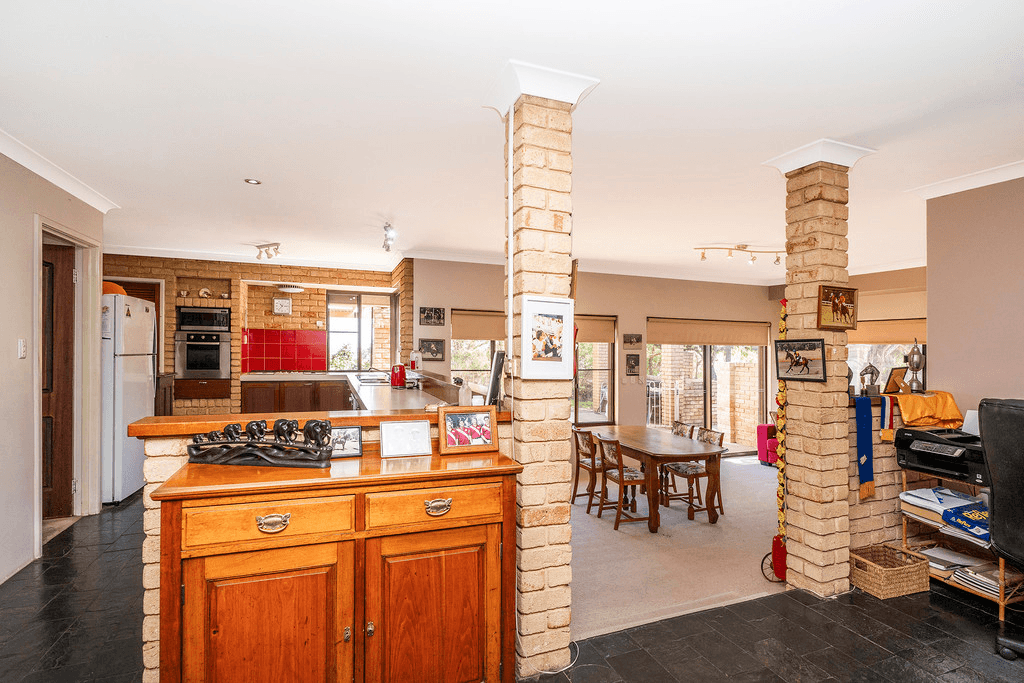 307 Chittering Road, BULLSBROOK, WA 6084