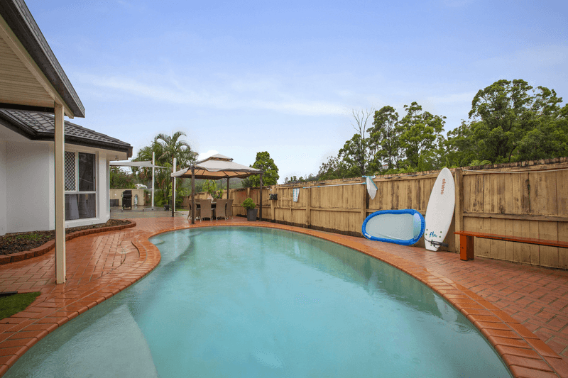 2 Sirec Way, Burleigh Heads, QLD 4220