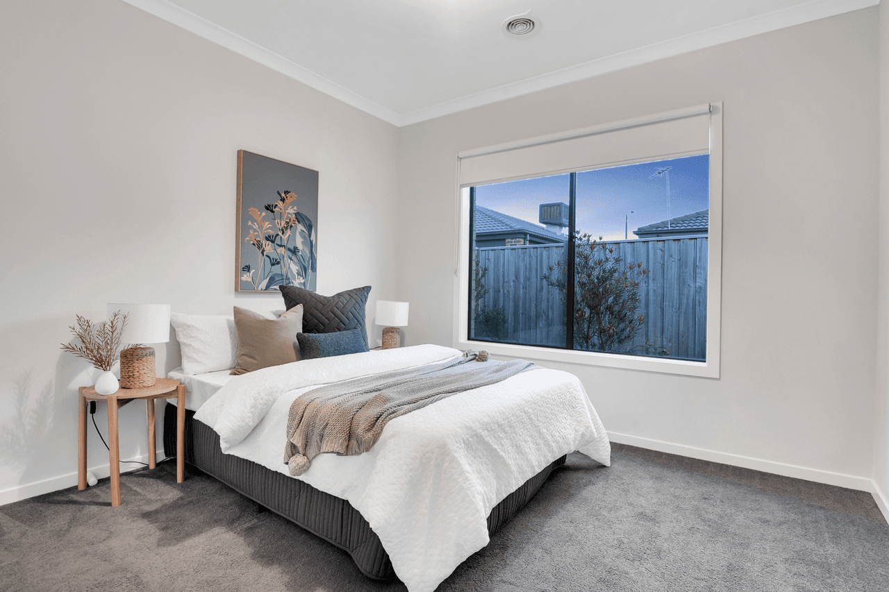 24 Stettler Boulevard, Mickleham, VIC 3064