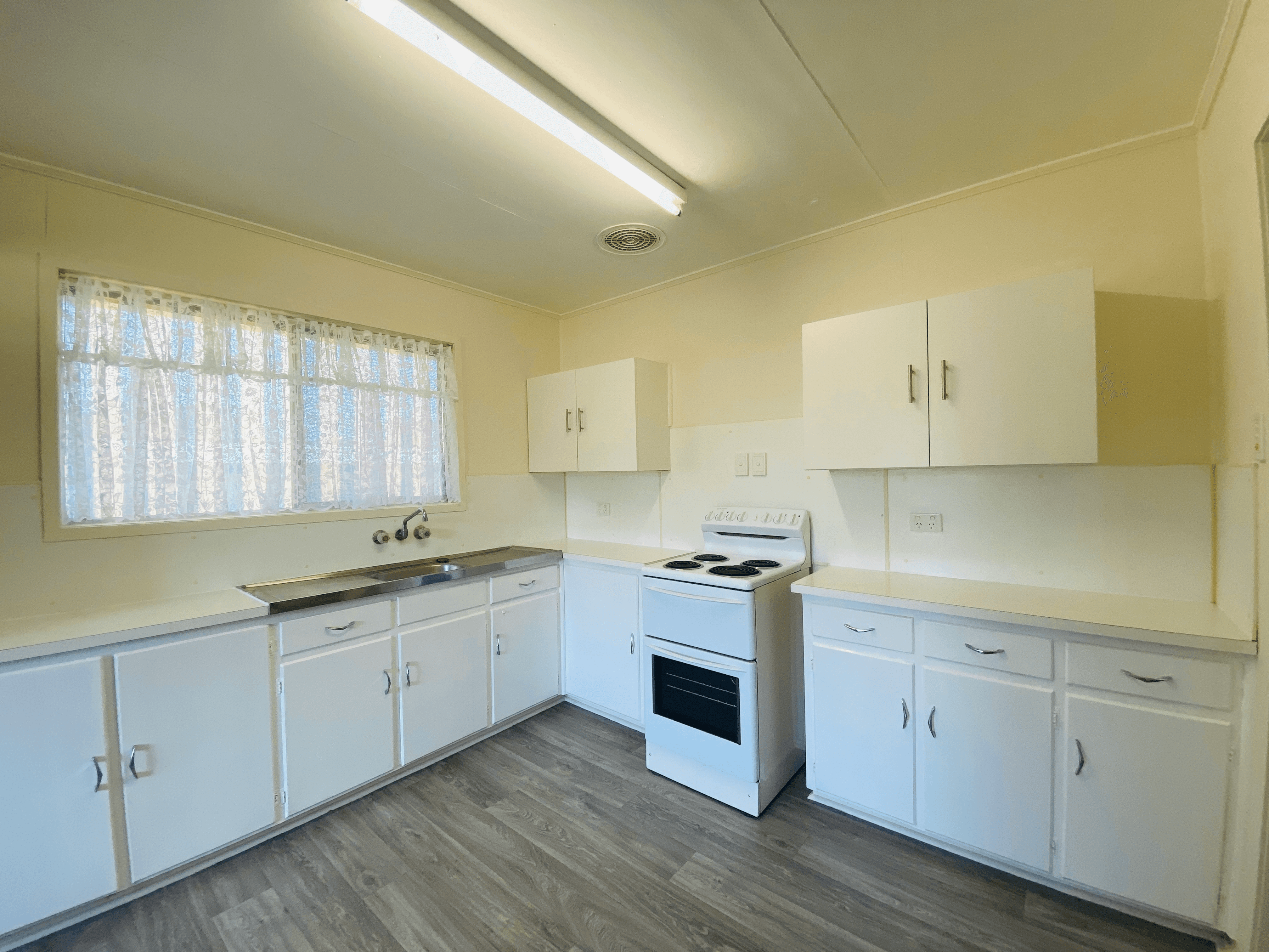 3 Singleton Street, DYSART, QLD 4745