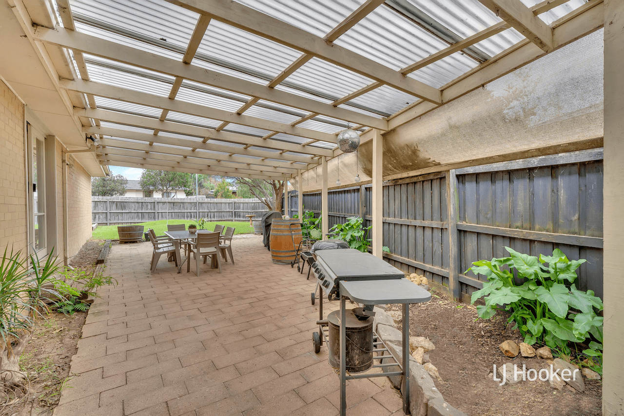 2 Norham Court, BERWICK, VIC 3806