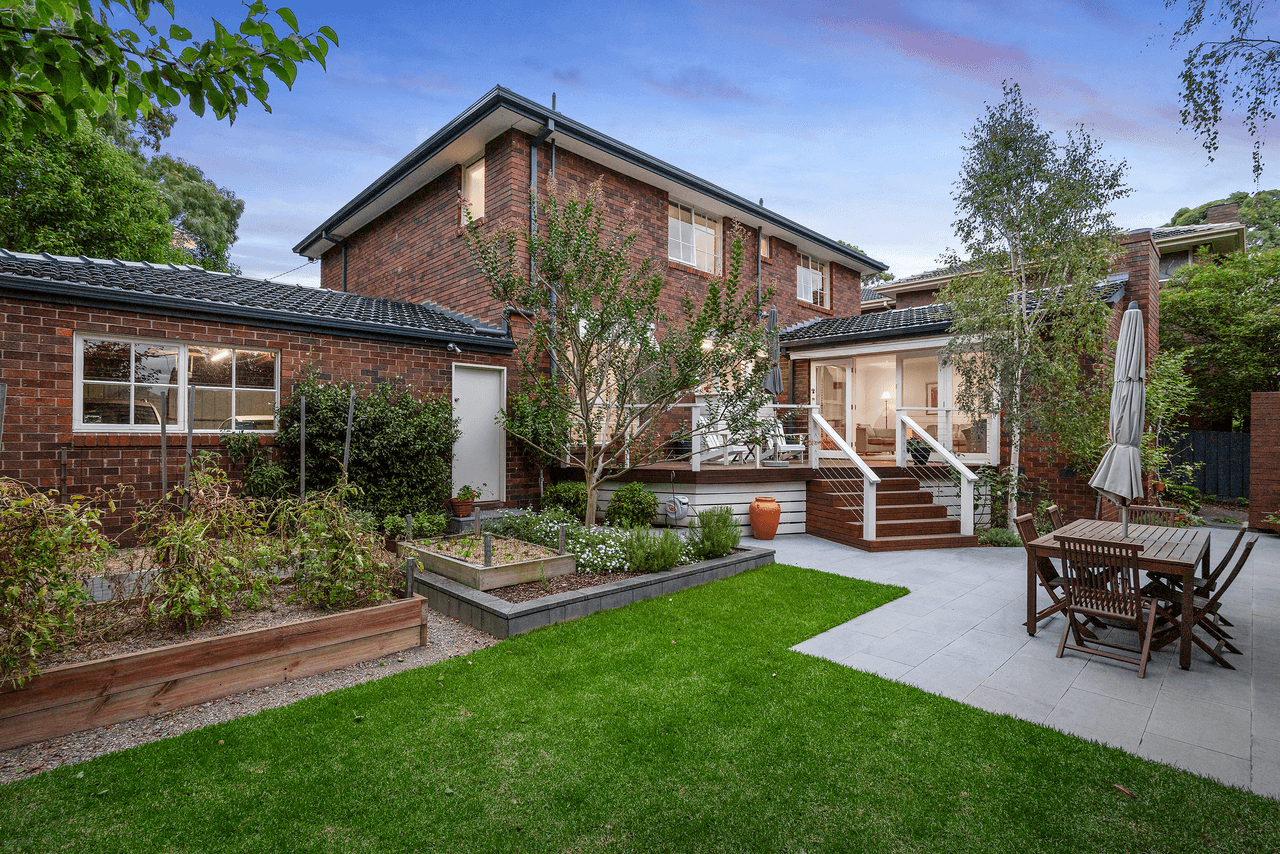 5 Kings Lynn Place, WHEELERS HILL, VIC 3150