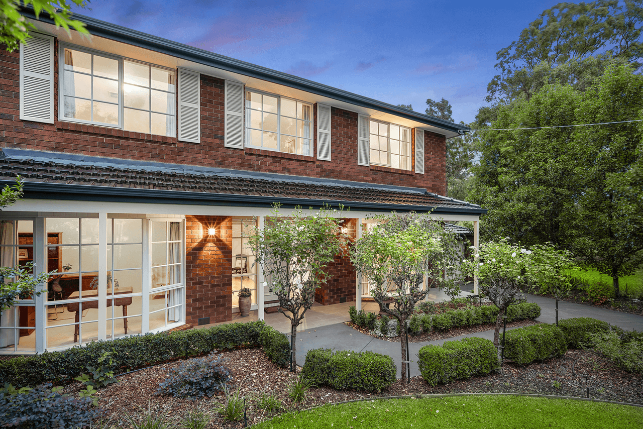 5 Kings Lynn Place, WHEELERS HILL, VIC 3150