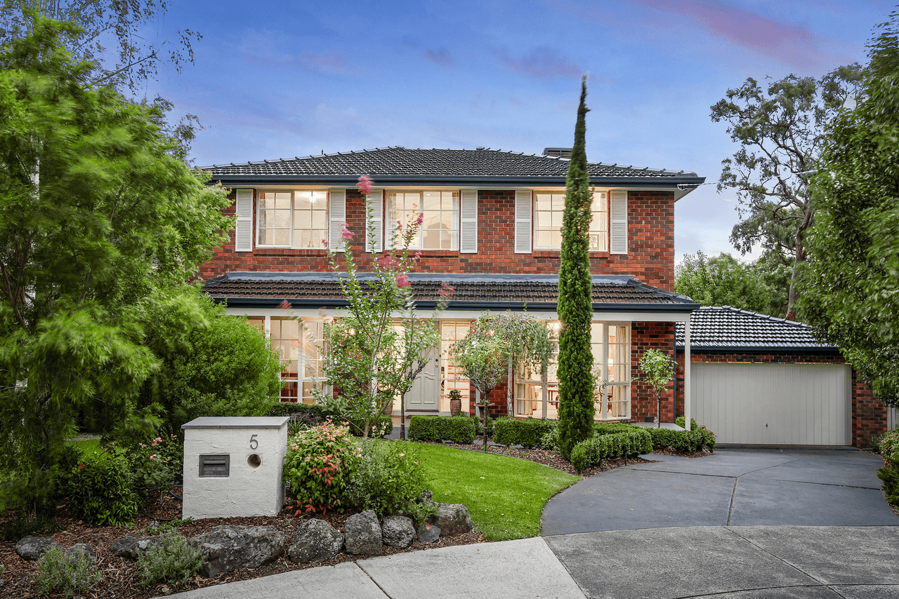 5 Kings Lynn Place, WHEELERS HILL, VIC 3150