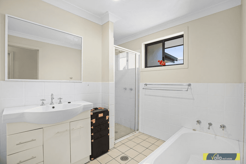 27 Vernon Street, SCOTTS HEAD, NSW 2447