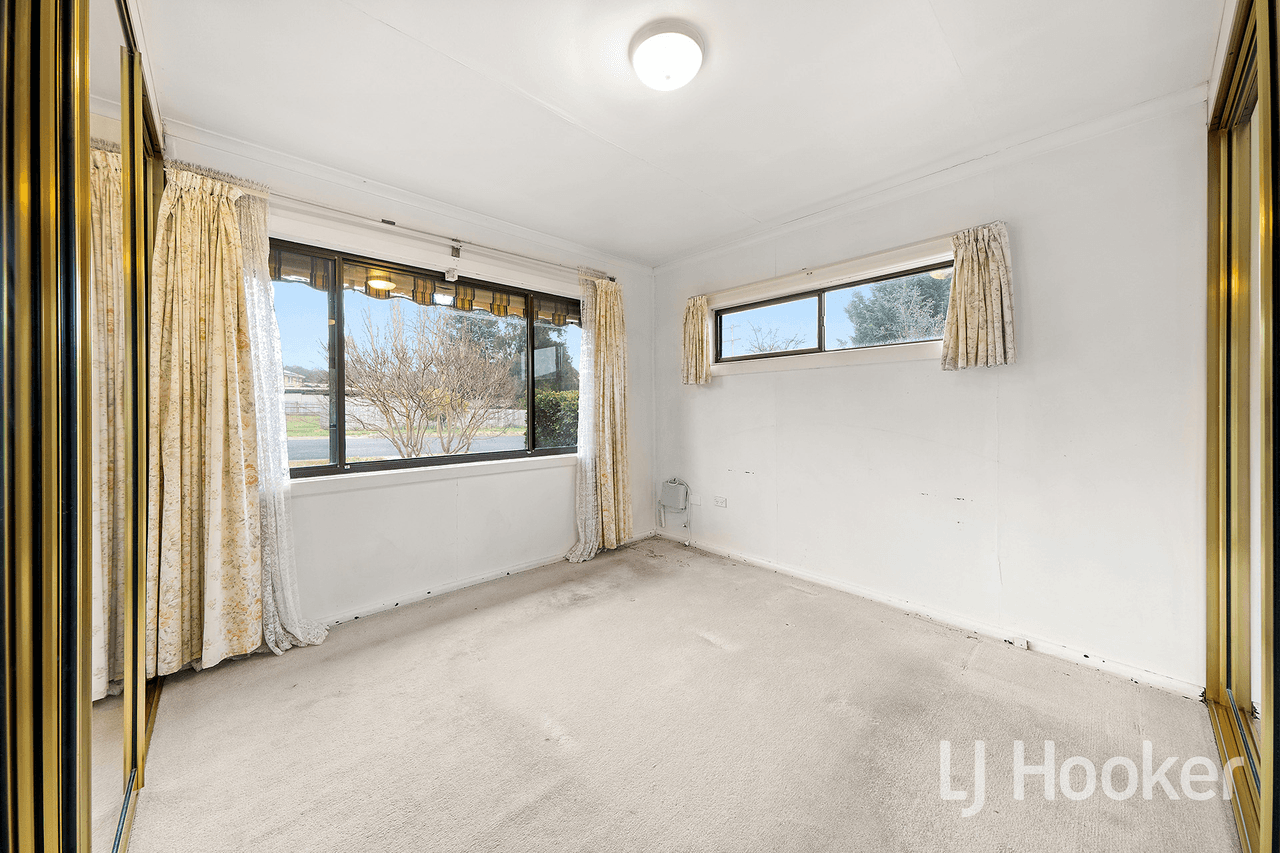 5 Ingleside Road, KARABAR, NSW 2620