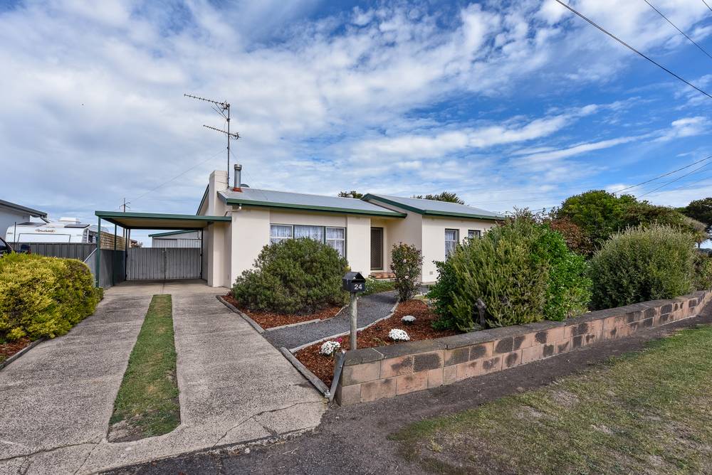 24 Brennan Street, MILLICENT, SA 5280