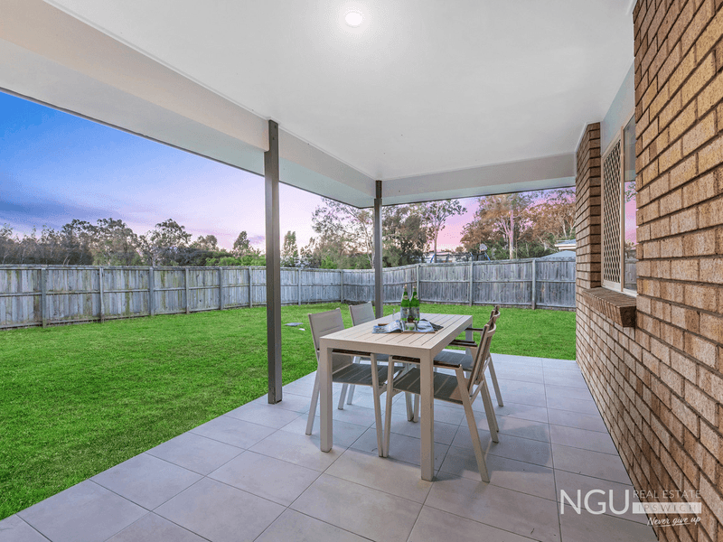 8 Waratah Court, Yamanto, QLD 4305