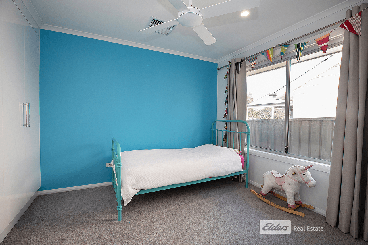 20a MACDONNELL Street, NARACOORTE, SA 5271