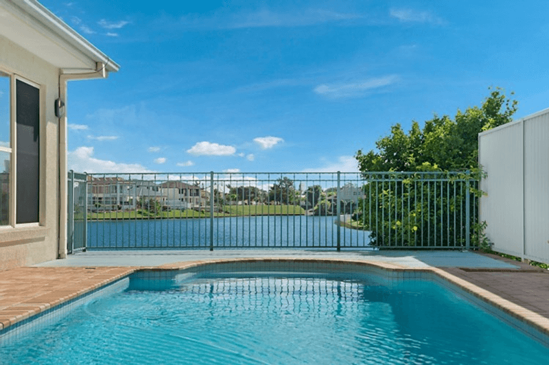 84 Cypress Drive, BROADBEACH WATERS, QLD 4218