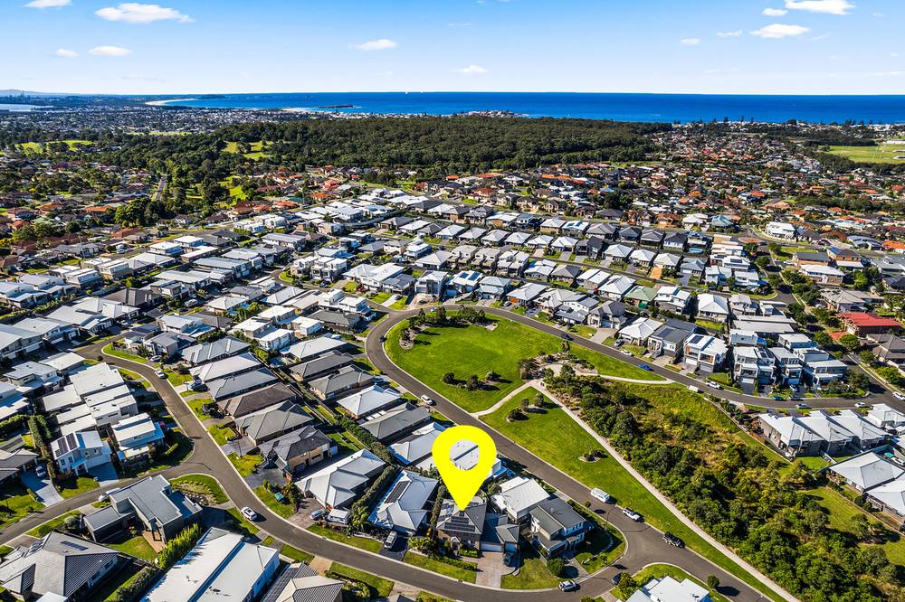4 St Ives Road, FLINDERS, NSW 2529