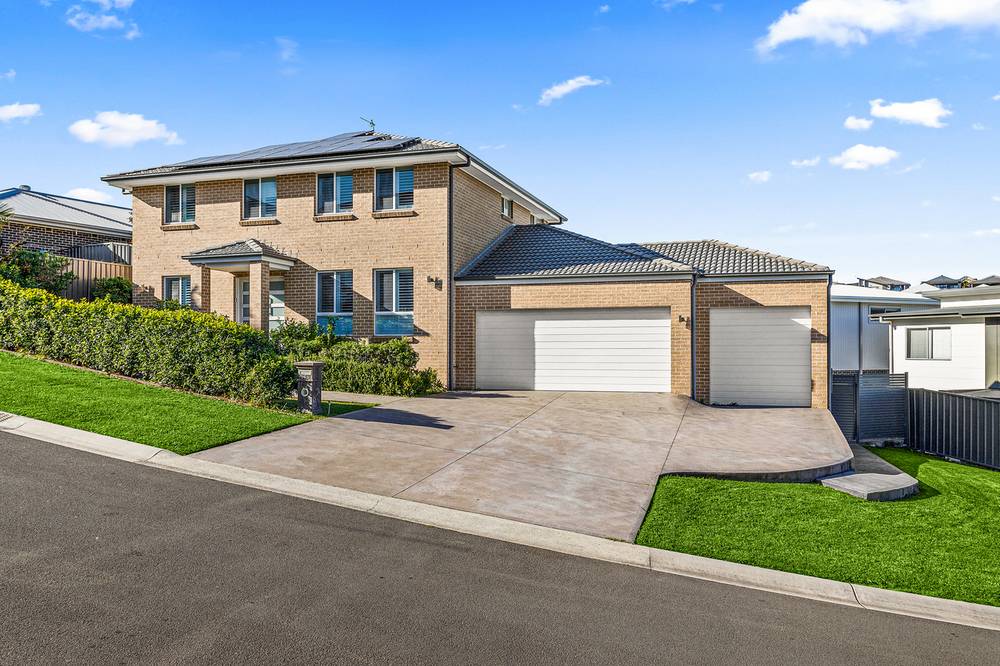 4 St Ives Road, FLINDERS, NSW 2529