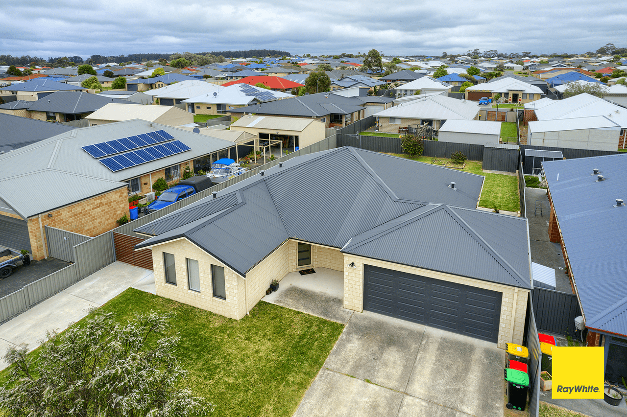 25 Kitcher Parade, MCKAIL, WA 6330