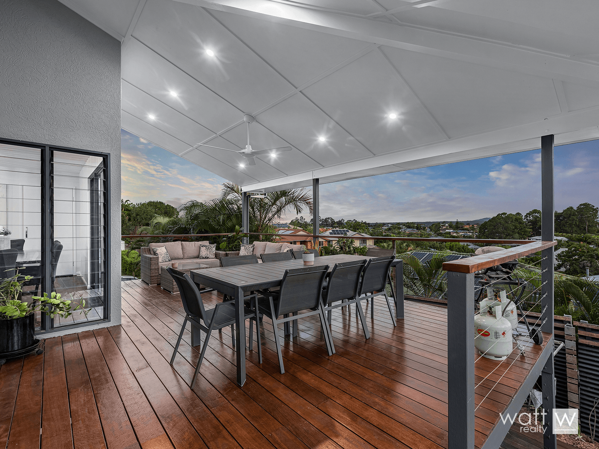 7 Meilland Court, Eatons Hill, QLD 4037