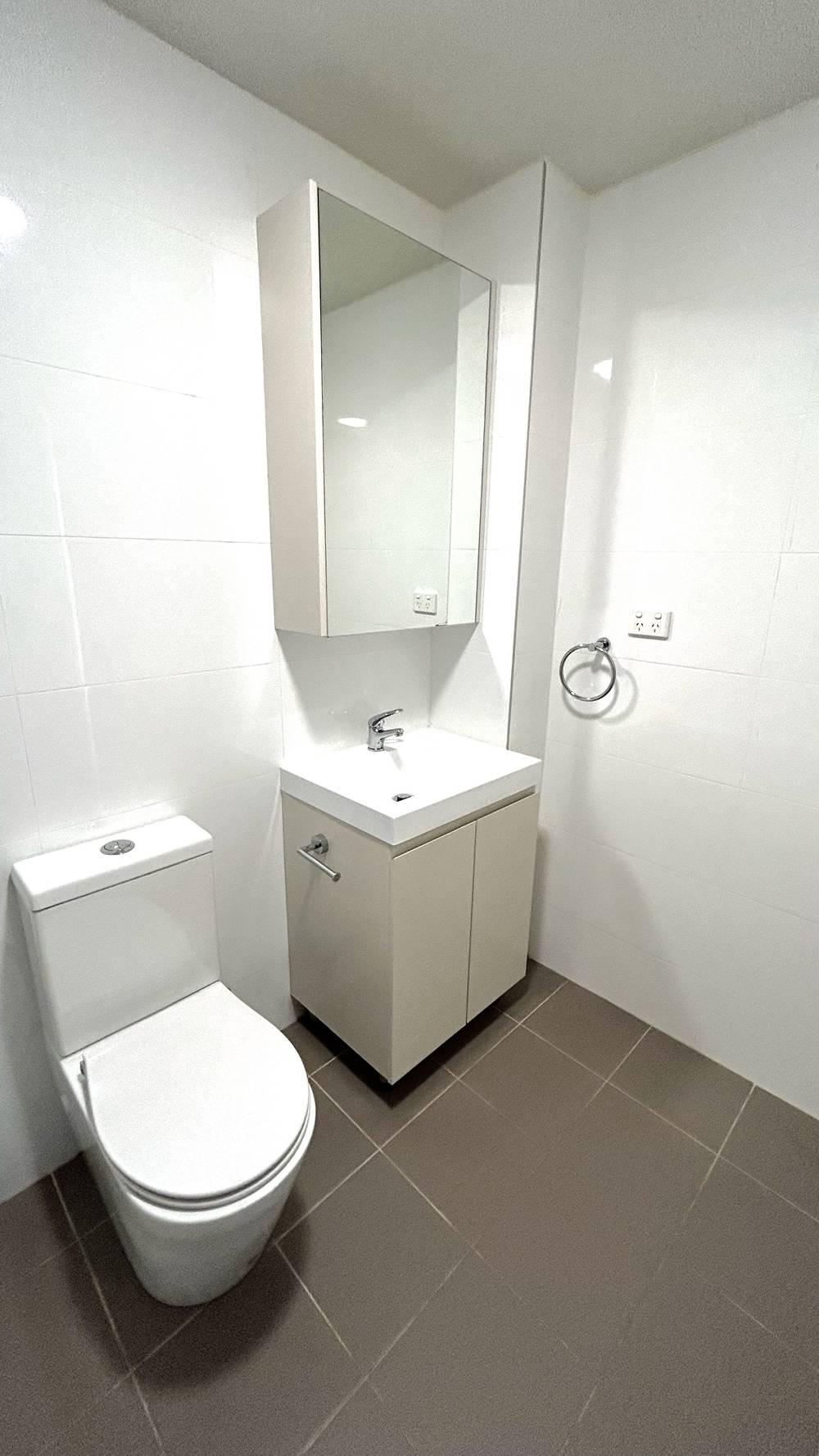 UNIT 44/13-19 SEVEN HILLS ROAD, BAULKHAM HILLS, NSW 2153