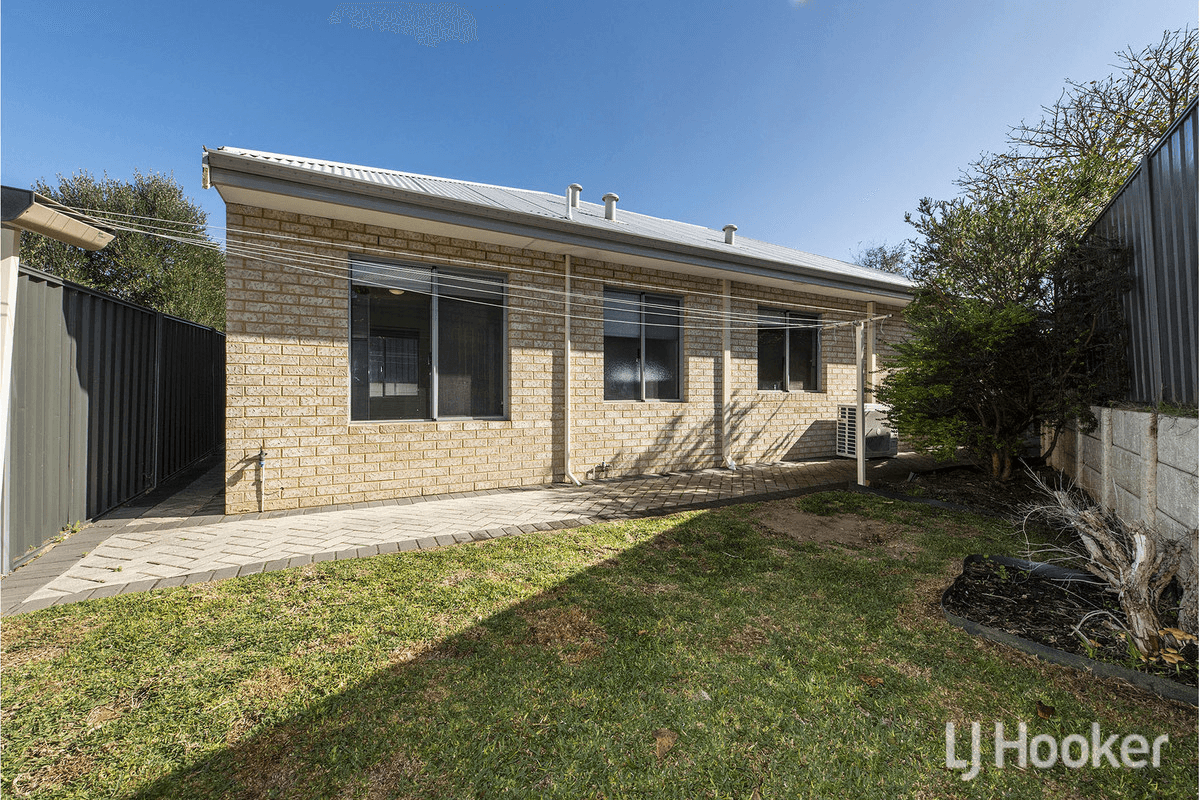 3/6 Valley Road, HALLS HEAD, WA 6210