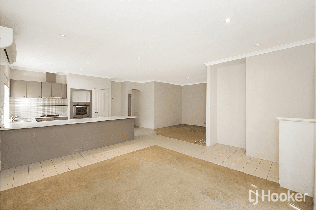 3/6 Valley Road, HALLS HEAD, WA 6210