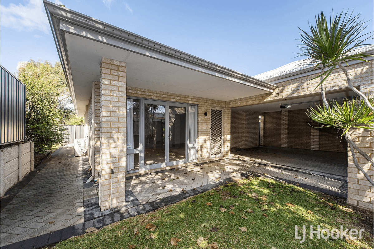 3/6 Valley Road, HALLS HEAD, WA 6210