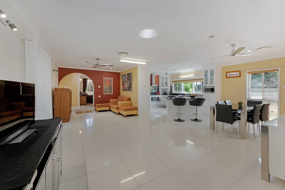 1 Danastas Avenue, EIMEO, QLD 4740