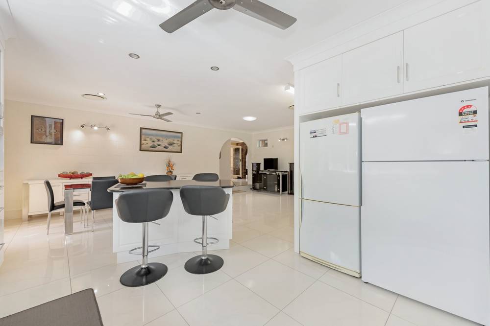 1 Danastas Avenue, EIMEO, QLD 4740