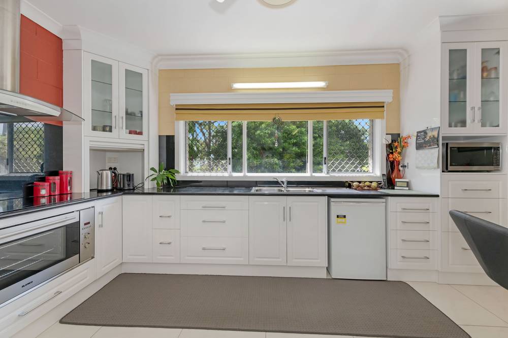 1 Danastas Avenue, EIMEO, QLD 4740