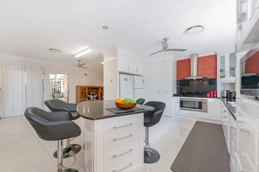 1 Danastas Avenue, EIMEO, QLD 4740