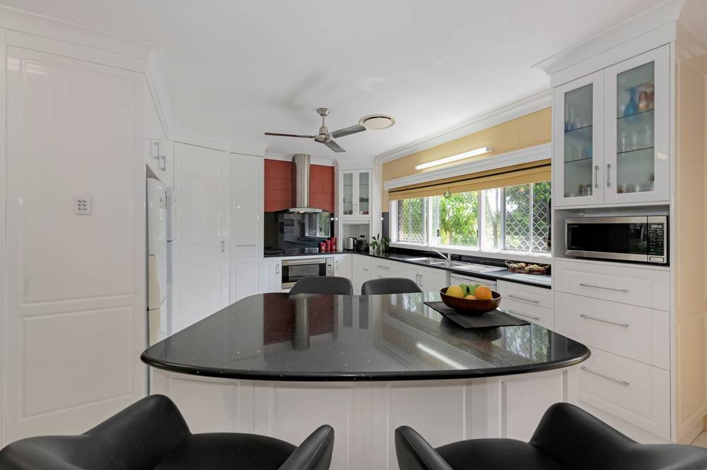 1 Danastas Avenue, EIMEO, QLD 4740