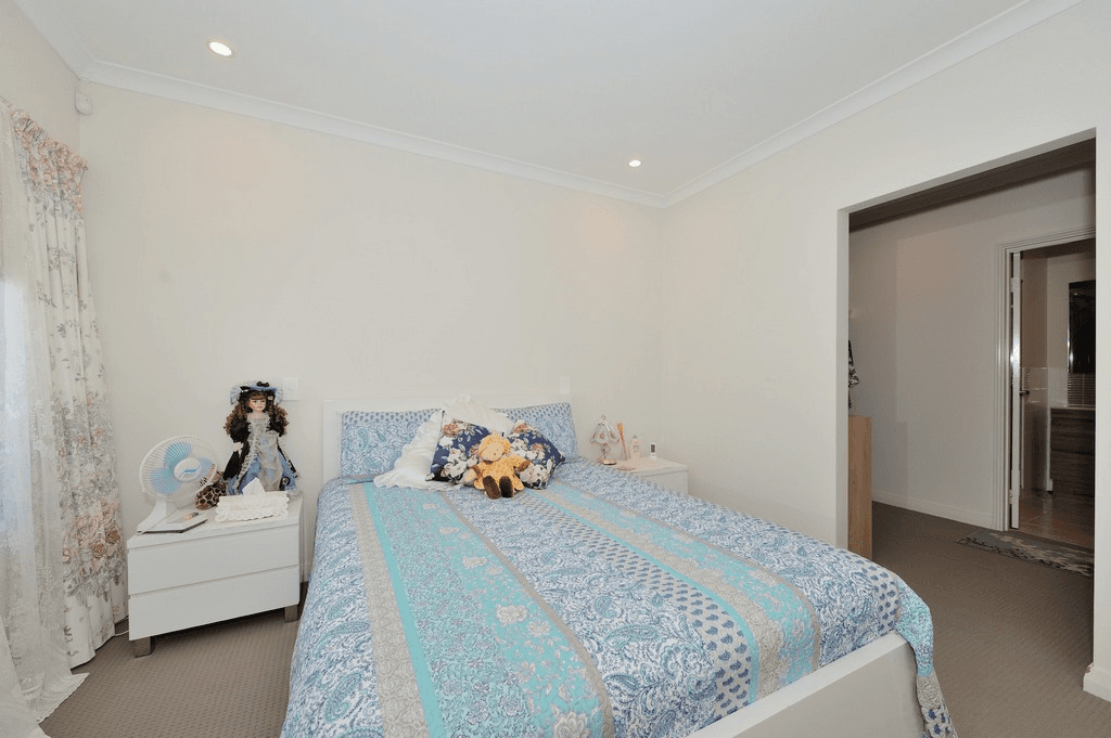 34 Rivington Entrance, AVELEY, WA 6069