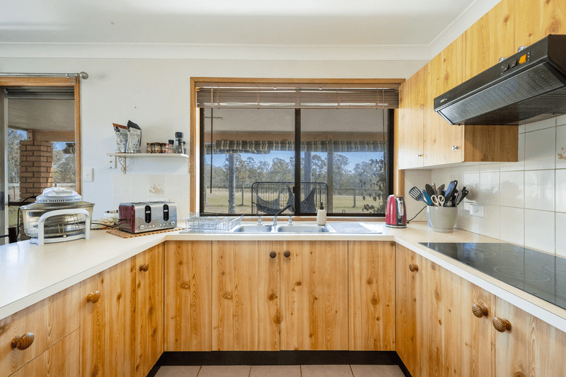 1092 Gwydir Highway, Waterview Heights, NSW 2460