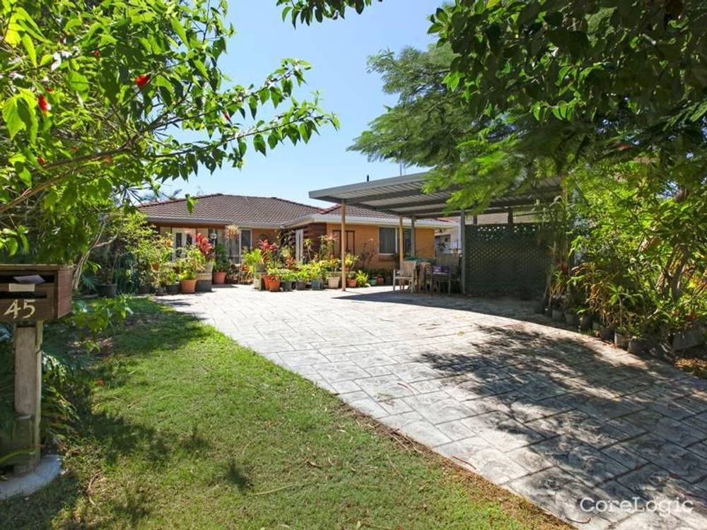 45 Salerno Street, Isle Of Capri, QLD 4217