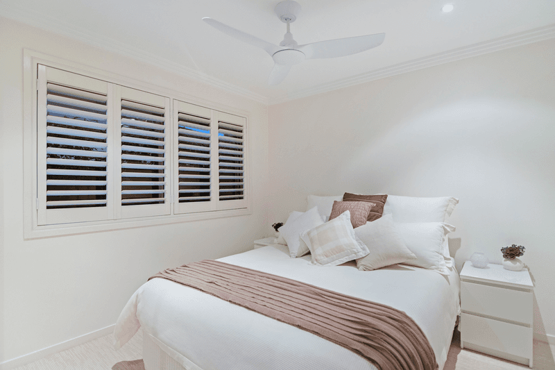 19 Shearwater Street, Burleigh Waters, QLD 4220