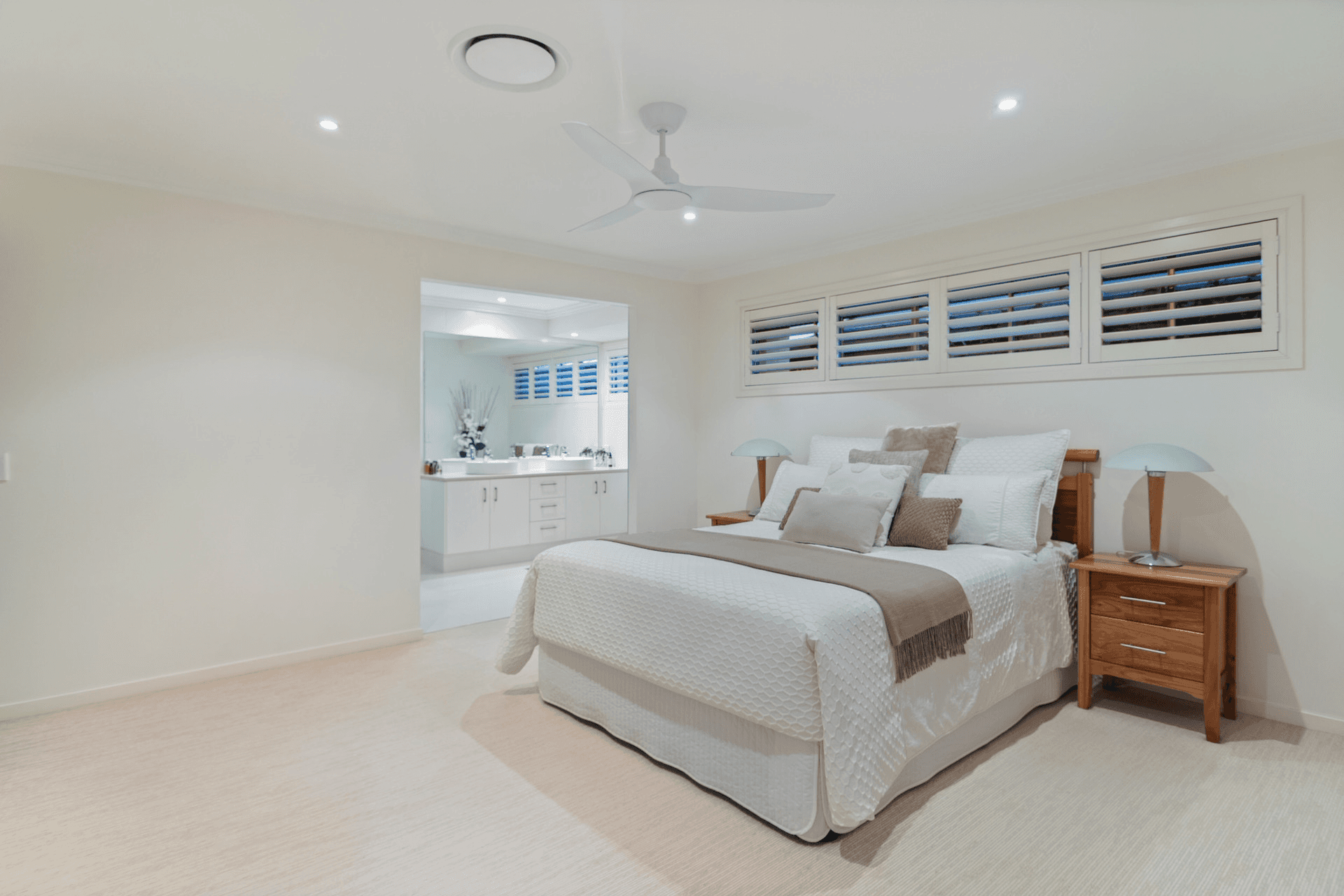 19 Shearwater Street, Burleigh Waters, QLD 4220