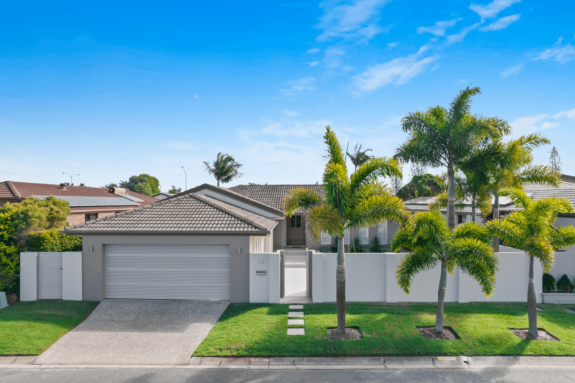 19 Shearwater Street, Burleigh Waters, QLD 4220