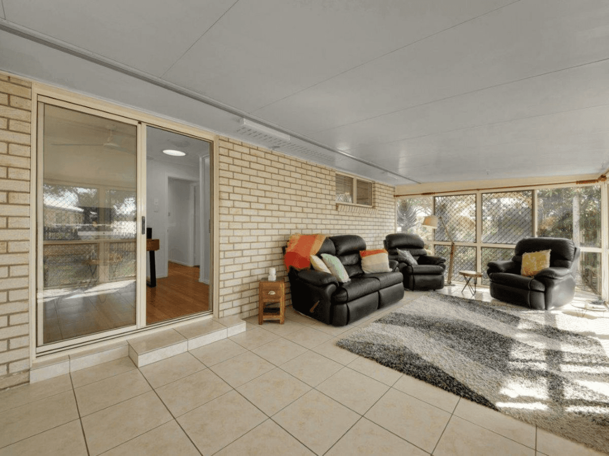 5 Delaney Court, TANNUM SANDS, QLD 4680