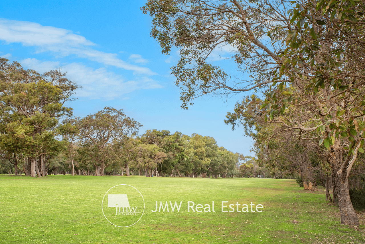 Unit 2/11 Freebridge Place, DUNSBOROUGH, WA 6281