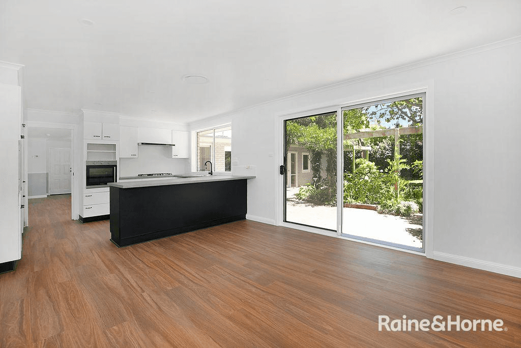 25 Nerang Street, BURRADOO, NSW 2576