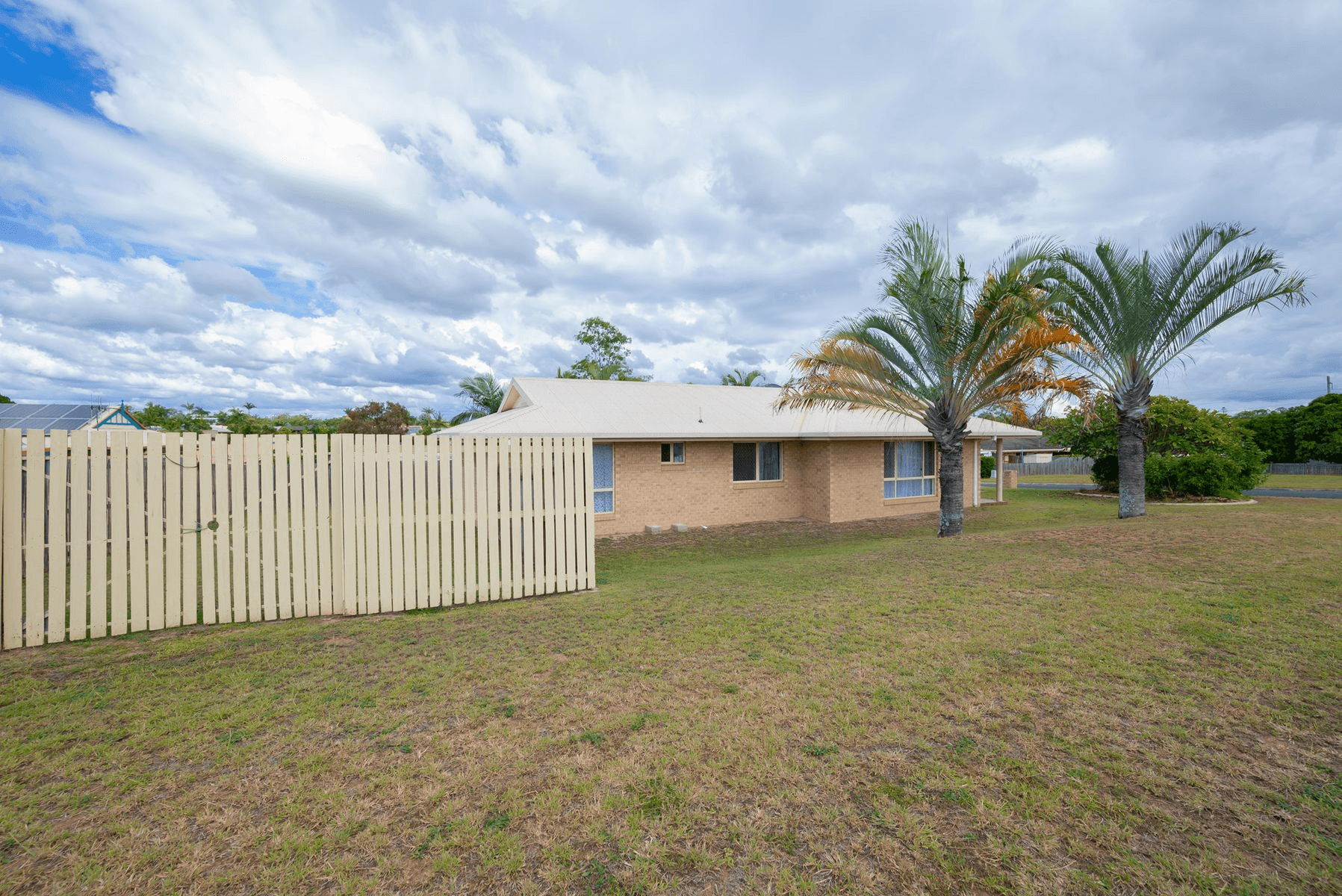 1 Cocas Drive, AVOCA, QLD 4670