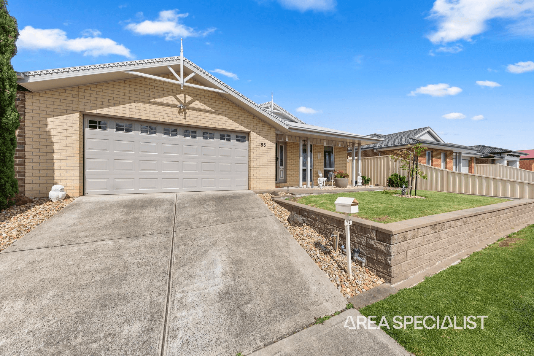 66 Blue Horizons Way, Pakenham, VIC 3810