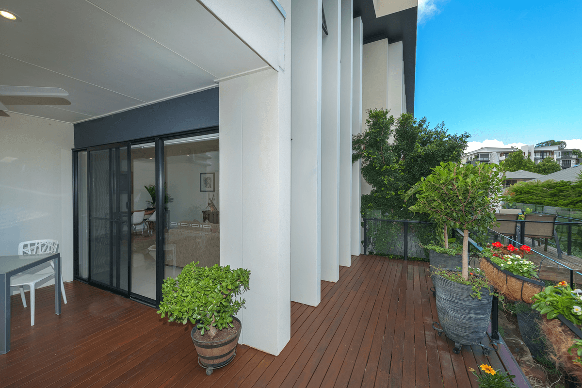 74 Easthill Drive, Robina, QLD 4226