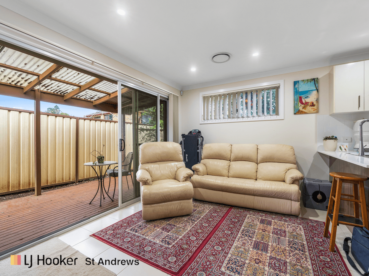 10 &amp; 10a Crozier Street, EAGLE VALE, NSW 2558
