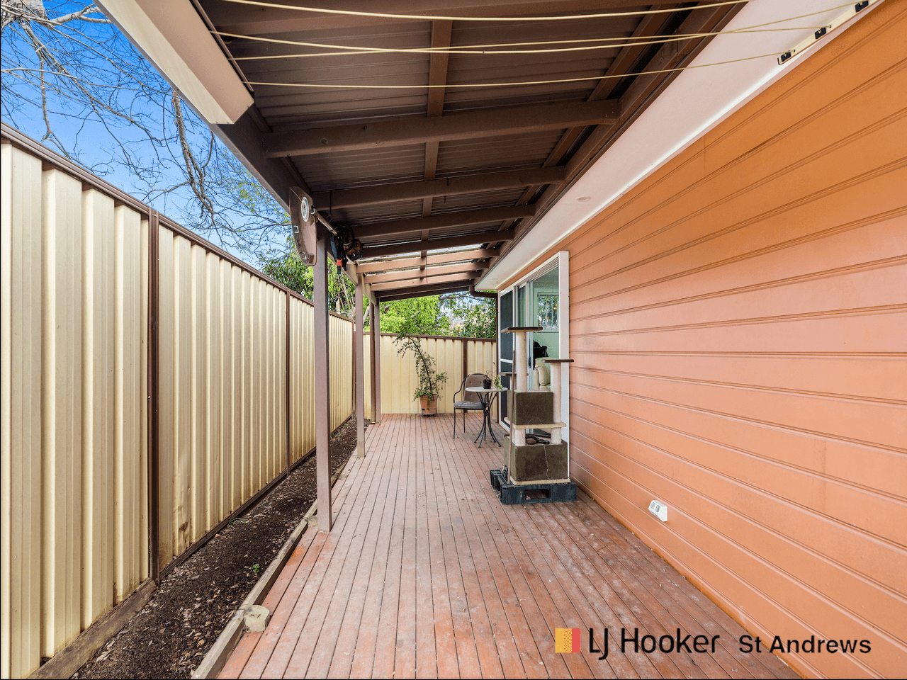 10 &amp; 10a Crozier Street, EAGLE VALE, NSW 2558