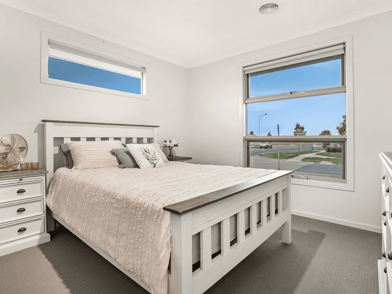 57 Royal Oak Crescent, CRANBOURNE EAST, VIC 3977